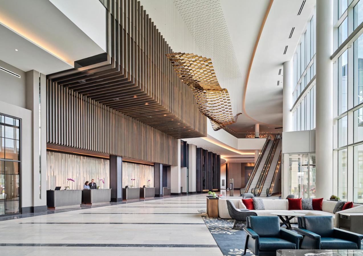 Loews Kansas 4*