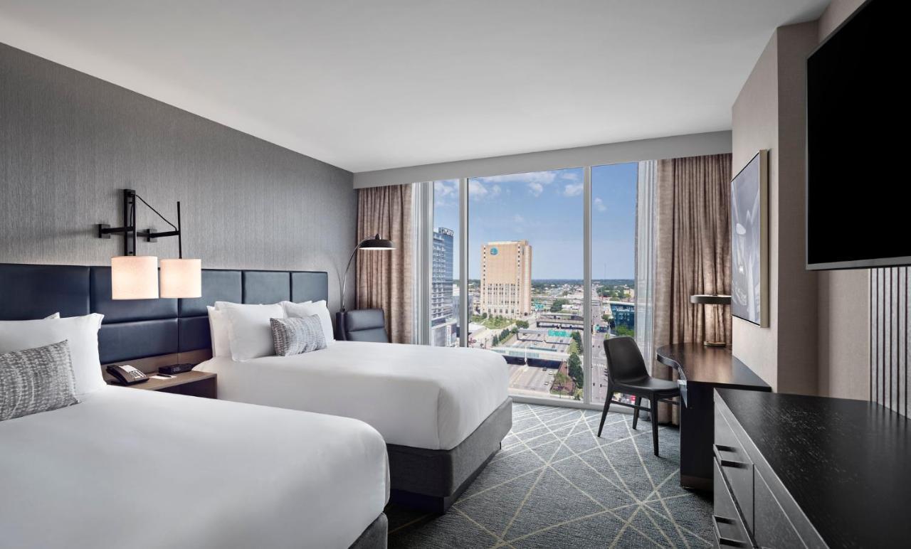 Loews Kansas 4*