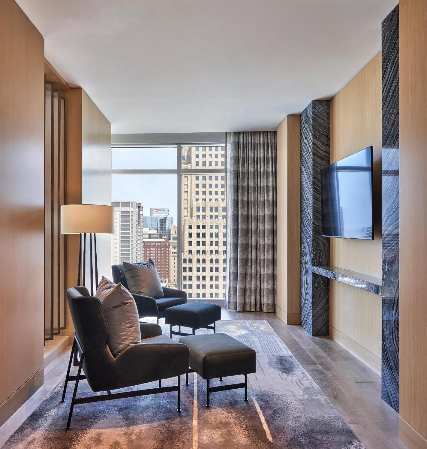 Loews Kansas 4*